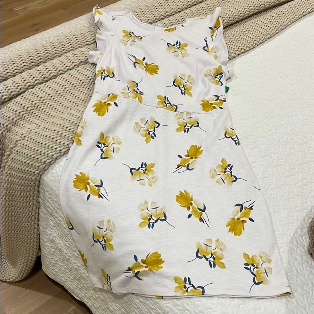 Yellow and White Sleeveless Sundress with Flutter Sleeves